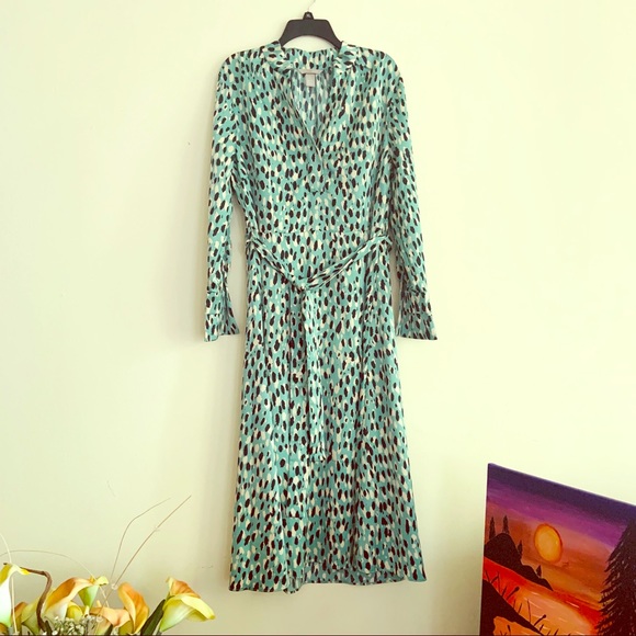 H&M Dresses & Skirts - NWOT H&M Patterned Satin Dress